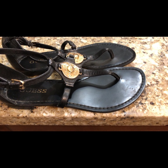 Guess Thong Sandals - Picture 2 of 2